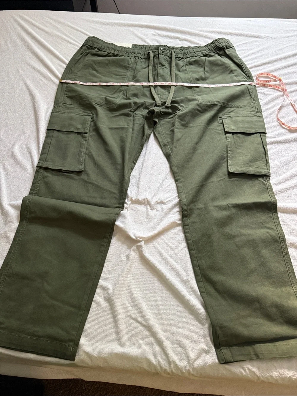 Men's Olive Cargo Pants with Utility Pockets